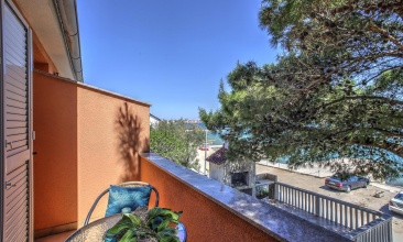Kuća Ena, Apartman 2+2 b, Betina