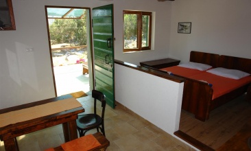 Kuća Ingrid, Ribarska kuća 2+1, Murter