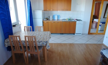 Kuća Ivica, Apartman 2+1 a, Murter