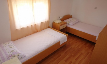 Kuća Ivica, Apartman 4+1 b, Murter