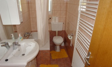 Kuća Jurica, Apartman 4+2 a, Murter