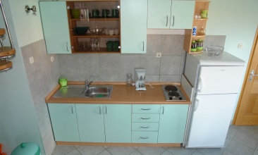 Kuća Jurica, Apartman 4+2 b, Murter