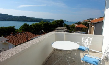 Kuća Ksenija, Apartman 2+2 , Tisno