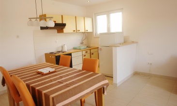 Kuća Ksenija, Apartman 4+2, Tisno