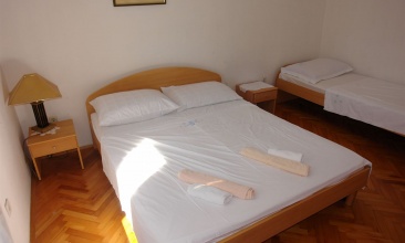 Kuća Ljiljana, Apartman 4+1, Murter