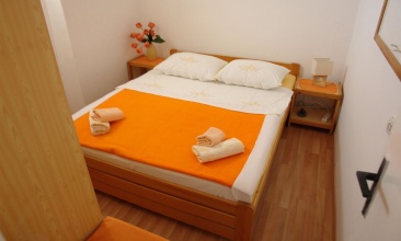 Kuća Lucija, Kuća za odmor 2+1 , Murter