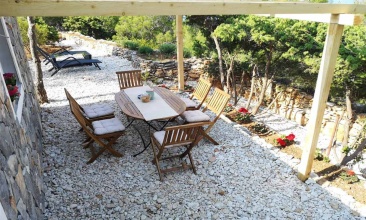 Kuća Mare, Ribarska kuća 2+1, Murter