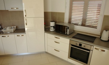 Kuća Maša, Apartman 2+1 b, Murter