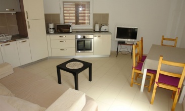 Kuća Maša, Apartman 2+1 b, Murter