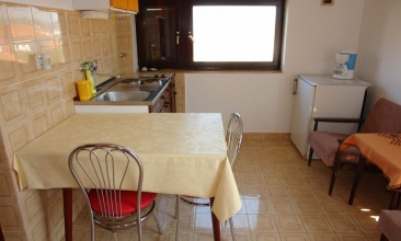 Kuća Milka, Apartman 2, Murter