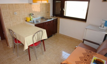 Kuća Milka, Apartman 2, Murter