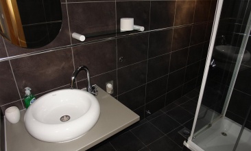 Kuća Mirela, Apartman 2+2 b, Tisno