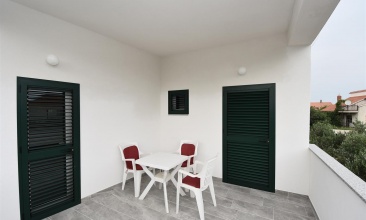 Kuća Silvija, Apartman 2+2, Murter