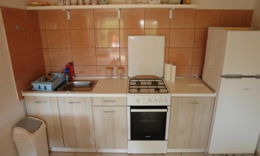 Kuća Tina, Ribarska kuća 2+2, Murter