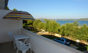 Kuća Vili 2, Apartman 2+3, Betina