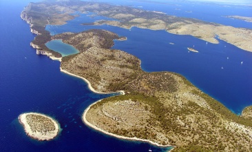 Slano jezero Mir u Parku prirode Telašćica